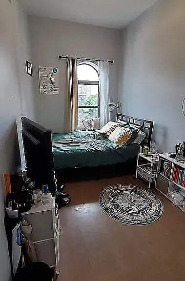 331 Vernon Ave #2R — Photo 5