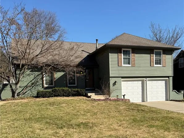 9120 W 91st Ter, Overland Park, KS 66212