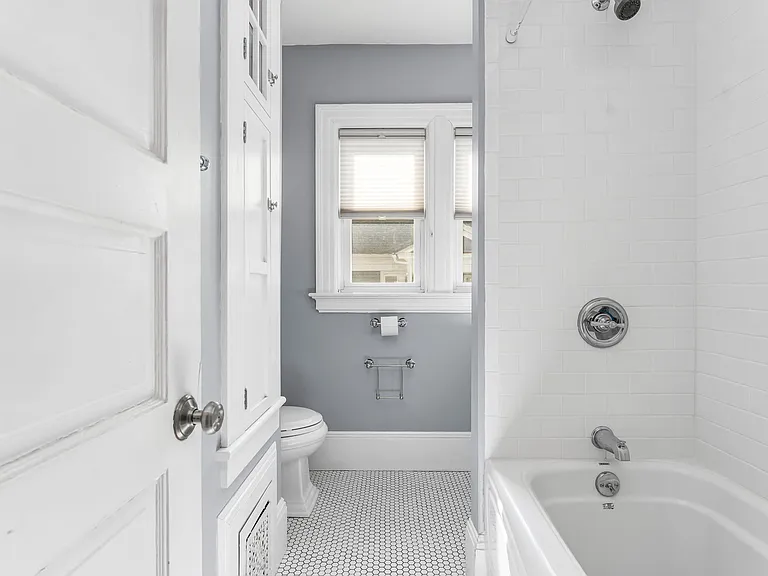 58 Forest St — Photo 17