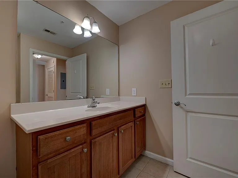3040 Peachtree Rd NW #813 — Photo 13