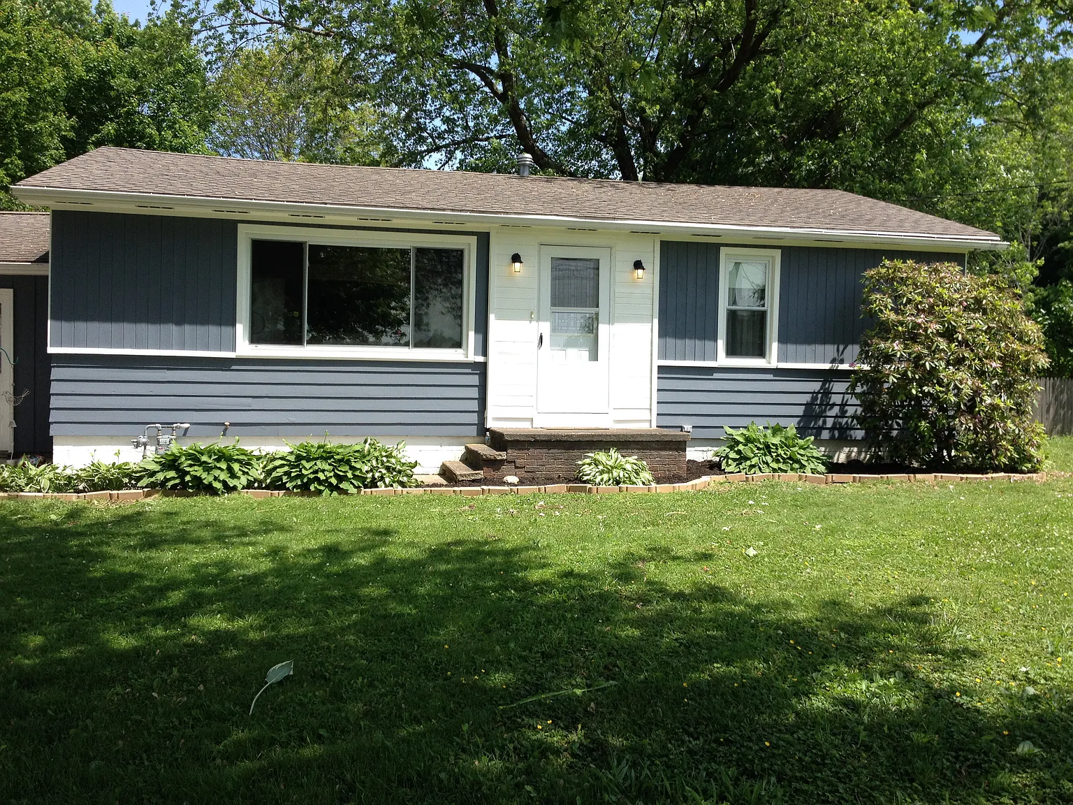 12073 Gowanda State Rd photo 1