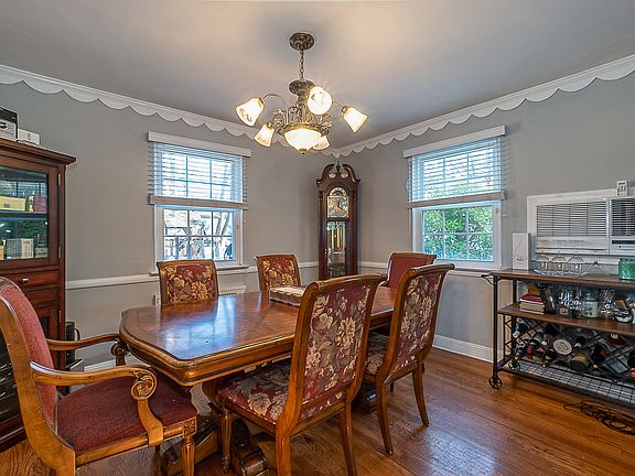 5th image of 8217 217th St