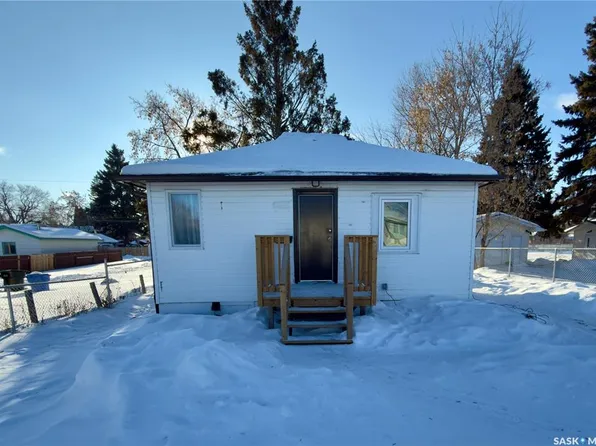 849 2nd STREET E, Prince Albert, SK S6V 0G2