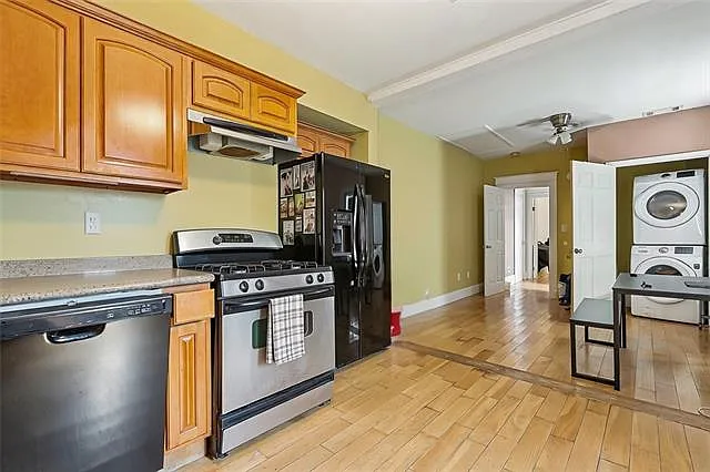 1 bed, 1.0 bath, 900 sqft, $1,500 — Photo 4