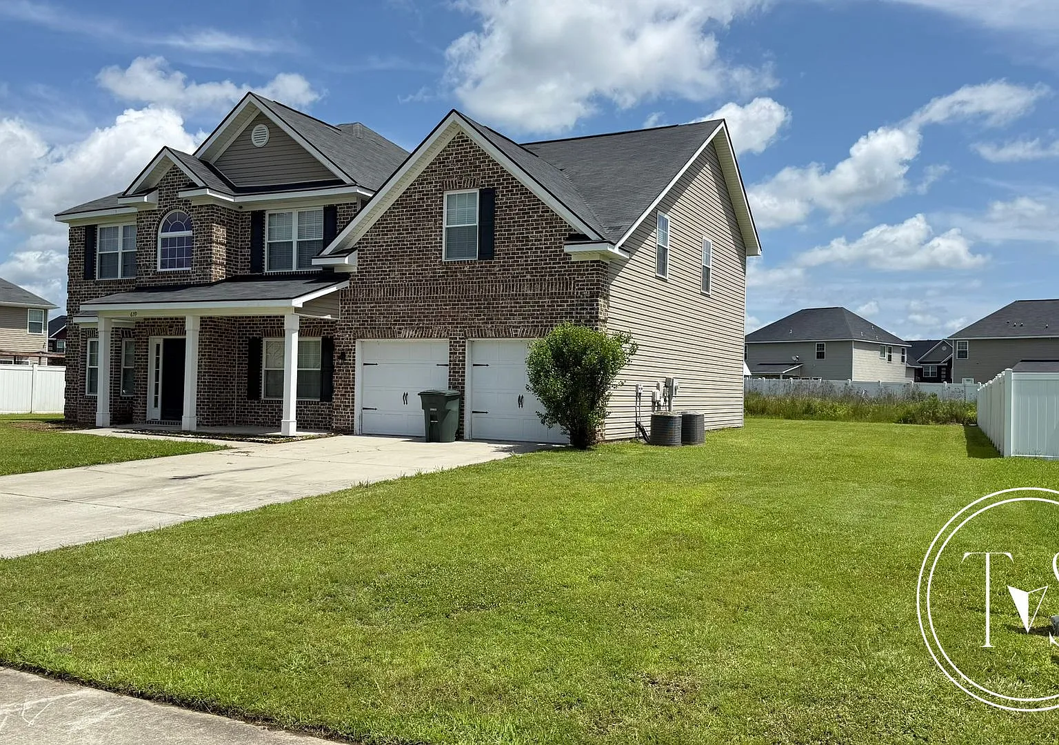 Move In Special: $500 Off 1st Month's Rent — Photo 4