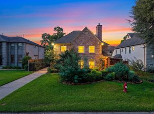 4616 Spruce St, Bellaire, TX 77401