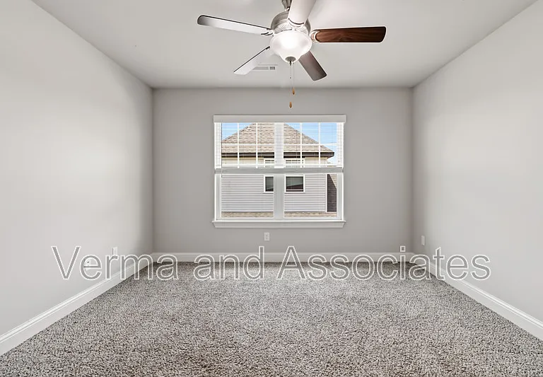 931 E Skyline Loop — Photo 35