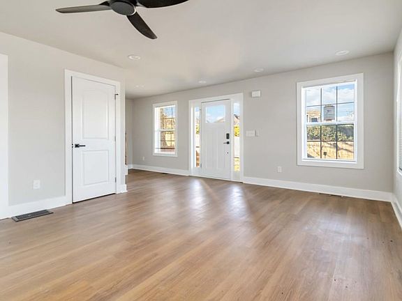 5th image of 2500 Old Hapeville Rd SW