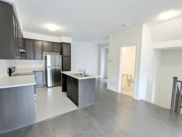 15 Delano Way — Photo 6
