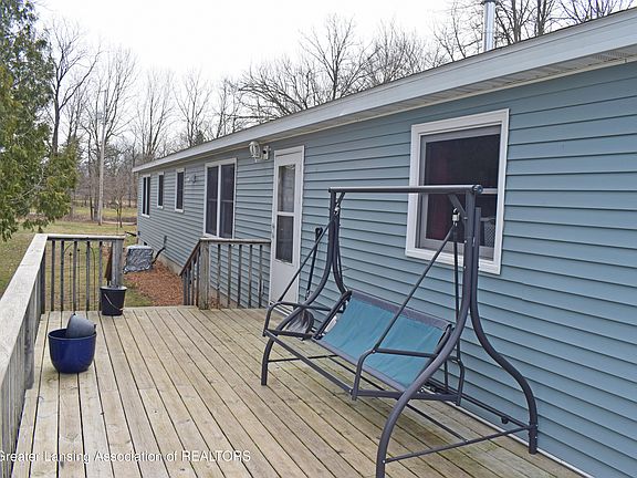 2nd image of 4961 W Lovejoy Rd