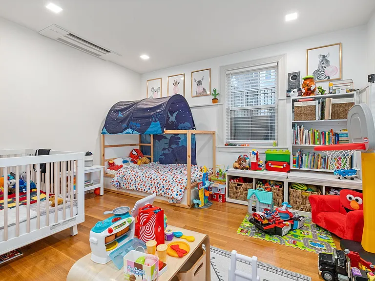 1762 Beacon St #1 — Photo 6