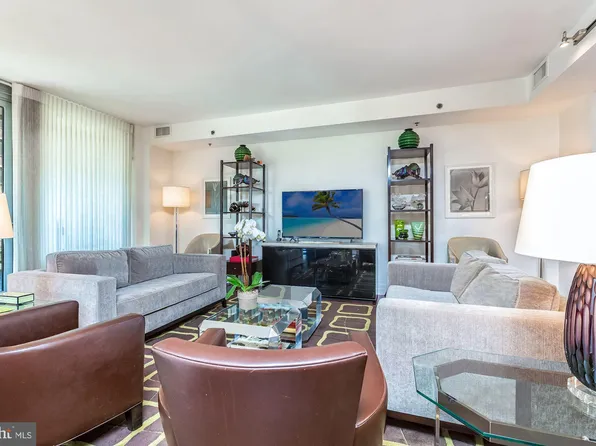 1155 23rd St NW APT 4E, Washington, DC 20037