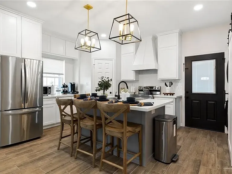 5904 Sandpiper Ave #3 — Photo 4