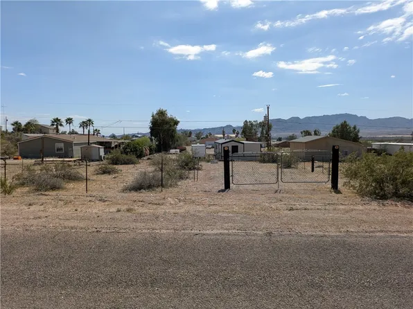 4610 E Kayenta Dr, Topock, AZ 86436