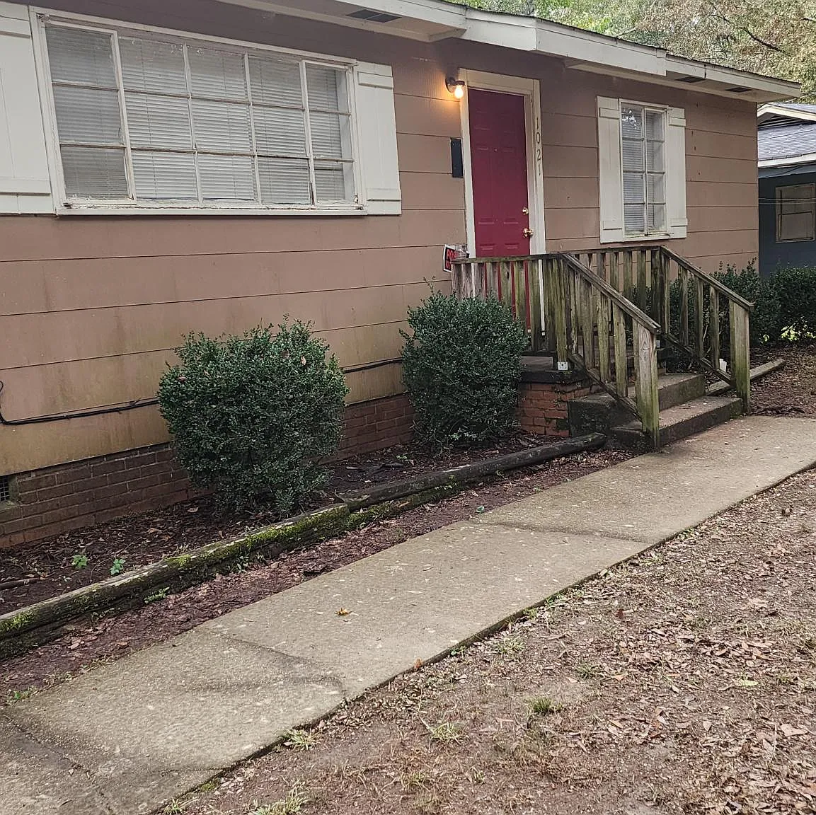 3 bed, 1008 sqft, $845 — Photo 1