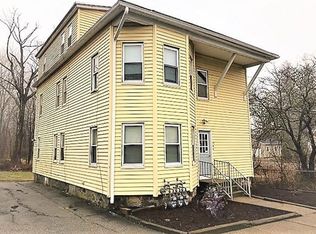 37 Lincoln St, Webster, MA 01570