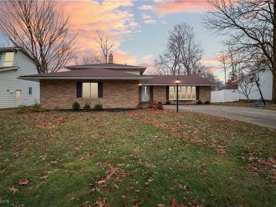 14400 Indian Creek Dr, Middleburg Heights, OH, 44130