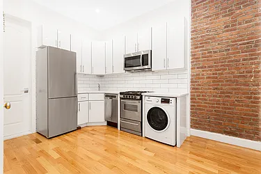 1409 2nd Avenue, #4AD