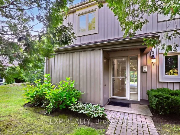 576 Oxbow Cres #16, Collingwood, ON L9Y 5B4
