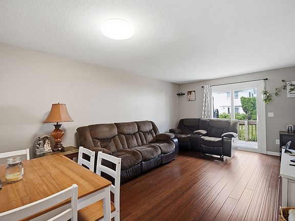 4th image of 55 Empire St Unit 11