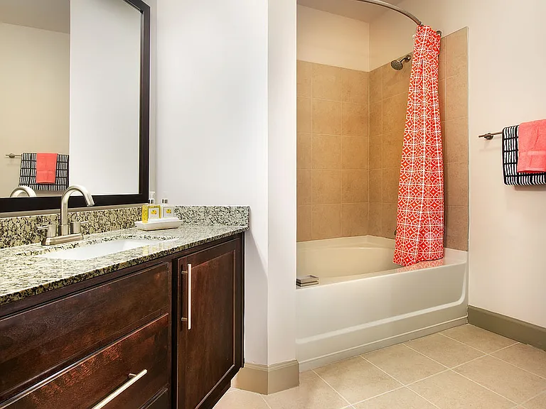 Bathroom with modern finishes