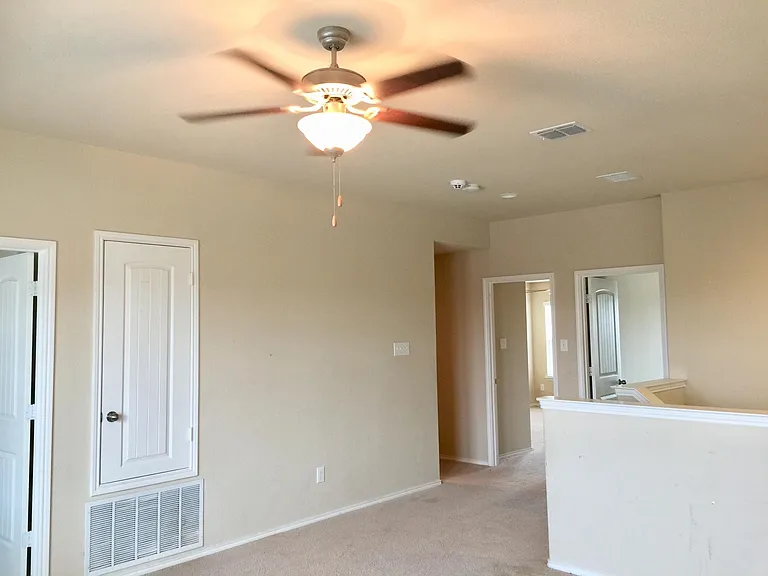 12300 Shine Ave — Photo 8