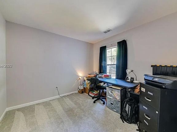 3rd image of 13 Spruce Ct