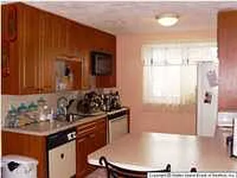 390 Maryland Avenue in Shore Acres