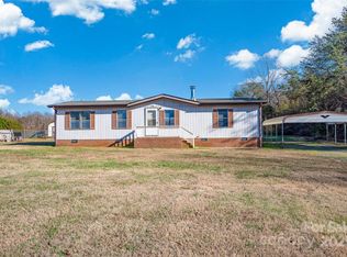 4586 Deal Rd, Claremont, NC 28610