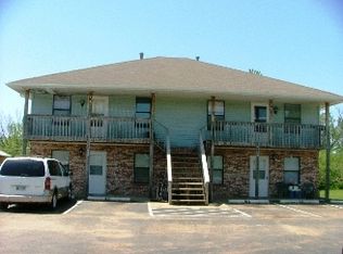 809 N Jackson St, Spring Hill, KS 66083