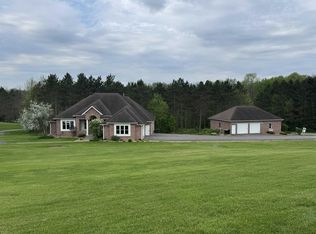W5844 W Rolling Hills Dr, Neillsville, WI 54456