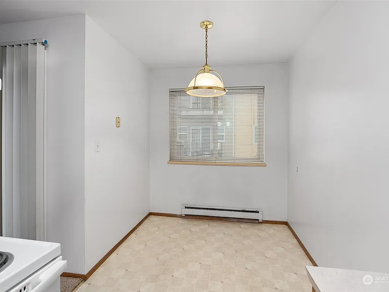The Cameo Apartments — Photo 11