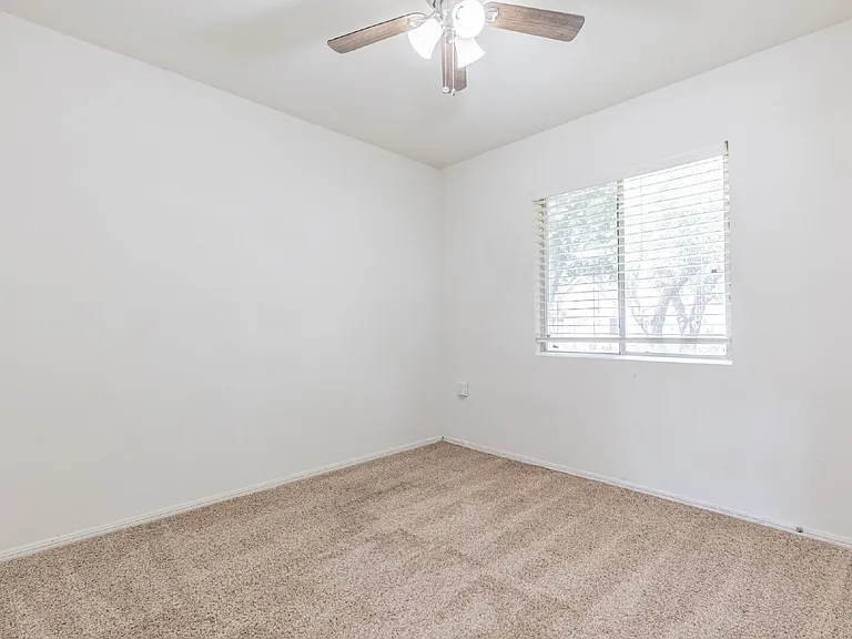 8207 Middle Point — Photo 20
