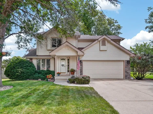 1299 Bentwood Ct, Altoona, IA 50009