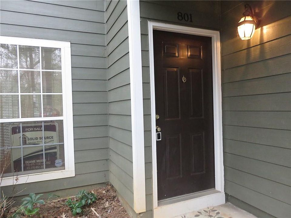 1st image of 801 Berkeley Woods Dr