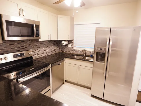 3000 E Sunrise Lakes Dr #123, Fort Lauderdale, FL 33322