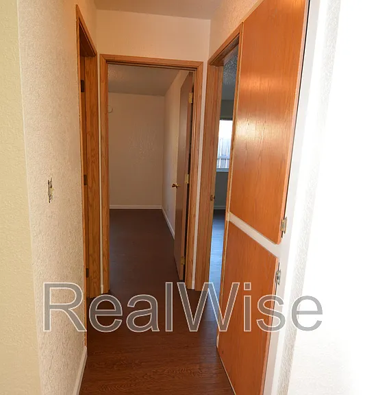 415 W 1st Ave — Photo 6