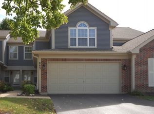 883 Dandridge Ct, Elgin, IL 60120