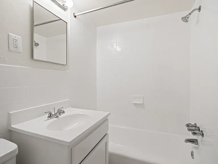 2512 Queens Chapel Rd #203 — Photo 30
