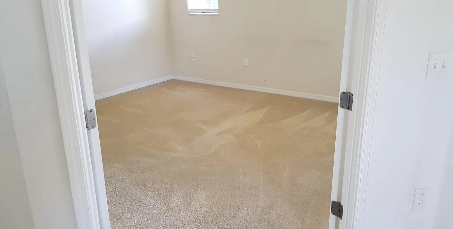 3 bed, 1986 sqft, $2,295 — Photo 2