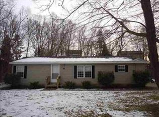 304 Newman St, Charlevoix, MI 49720