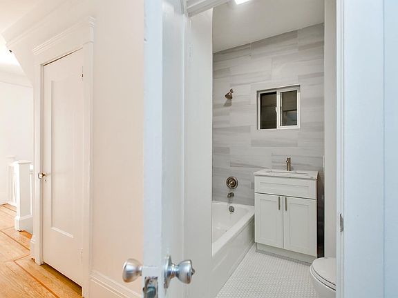 2nd image of 460 23rd Ave