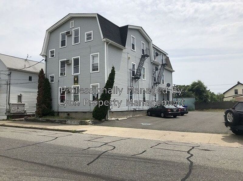 1st image of 22 Lawn Ave #3F
