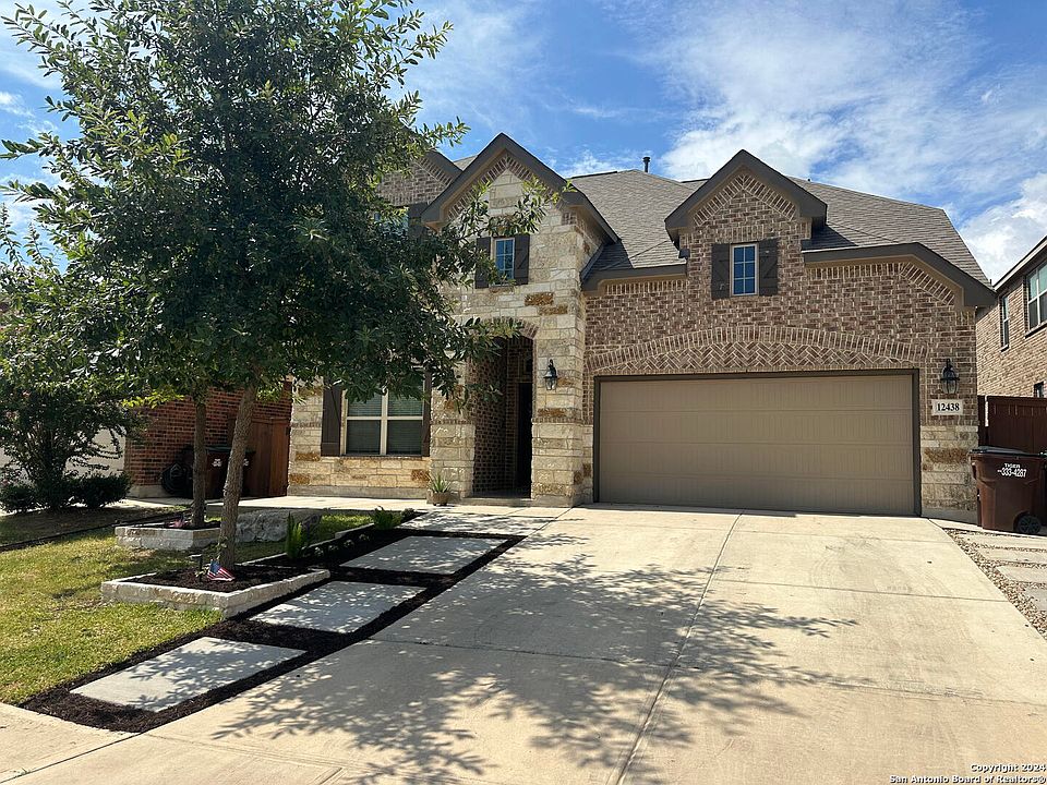 1st image of 12438 Horse Crescent