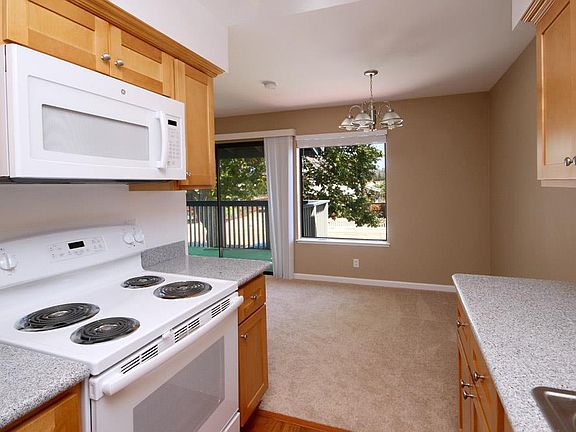 3rd image of 1925 46th Ave APT 162
