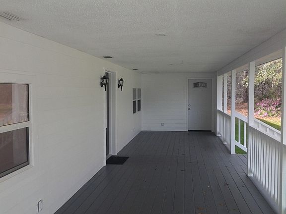 380 sq. ft. to Relax.