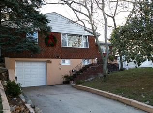 87 Longview Rd, Staten Island, NY 10304