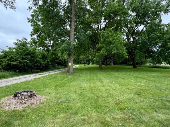 2677 Sutton Rd, Adrian, MI 49221