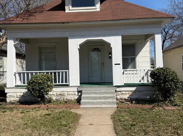 1330 S Laura Ave, Wichita, KS 67211