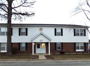 1201 Condo Dr, Rolla, MO 65401